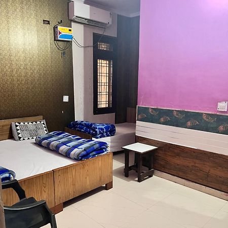 Hotel Pushpanjali Haldwāni Eksteriør bilde